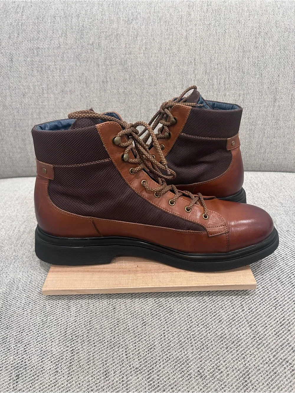 Vintage Foundry Co. Thundra Boots Sz 9 Brown Leather